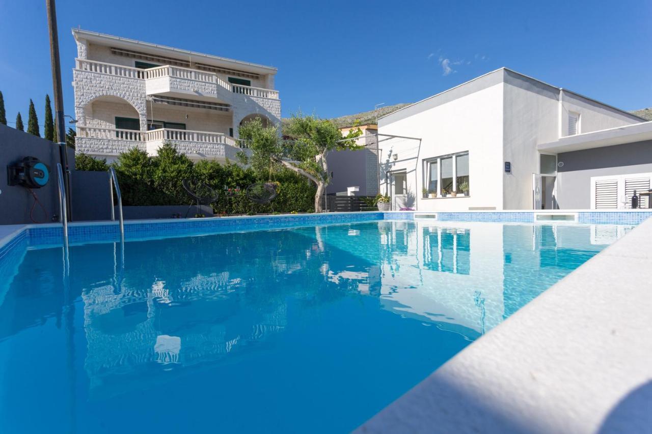 פודסטראנה Apartments Lidija - Sea View Apartment With Exclusive Right Of Using Hot Tub Or Split Level Apartment With Exclusive Right Of Using Pool מראה חיצוני תמונה