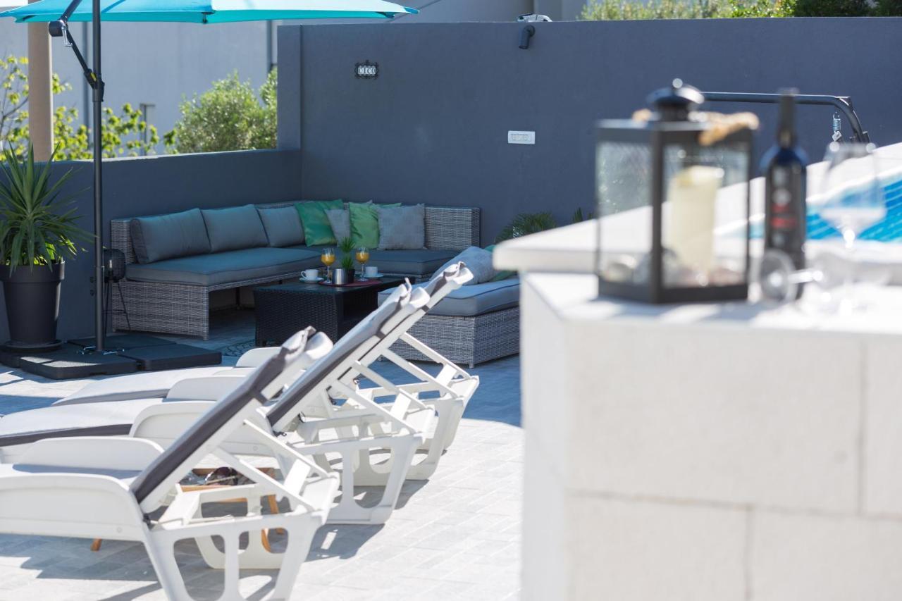 פודסטראנה Apartments Lidija - Sea View Apartment With Exclusive Right Of Using Hot Tub Or Split Level Apartment With Exclusive Right Of Using Pool מראה חיצוני תמונה