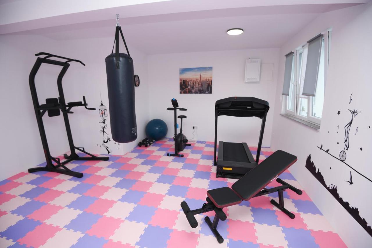 פודסטראנה Apartments Lidija - Sea View Apartment With Exclusive Right Of Using Hot Tub Or Split Level Apartment With Exclusive Right Of Using Pool מראה חיצוני תמונה
