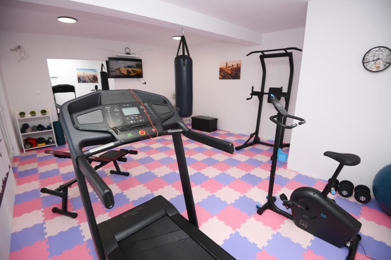 פודסטראנה Apartments Lidija - Sea View Apartment With Exclusive Right Of Using Hot Tub Or Split Level Apartment With Exclusive Right Of Using Pool מראה חיצוני תמונה