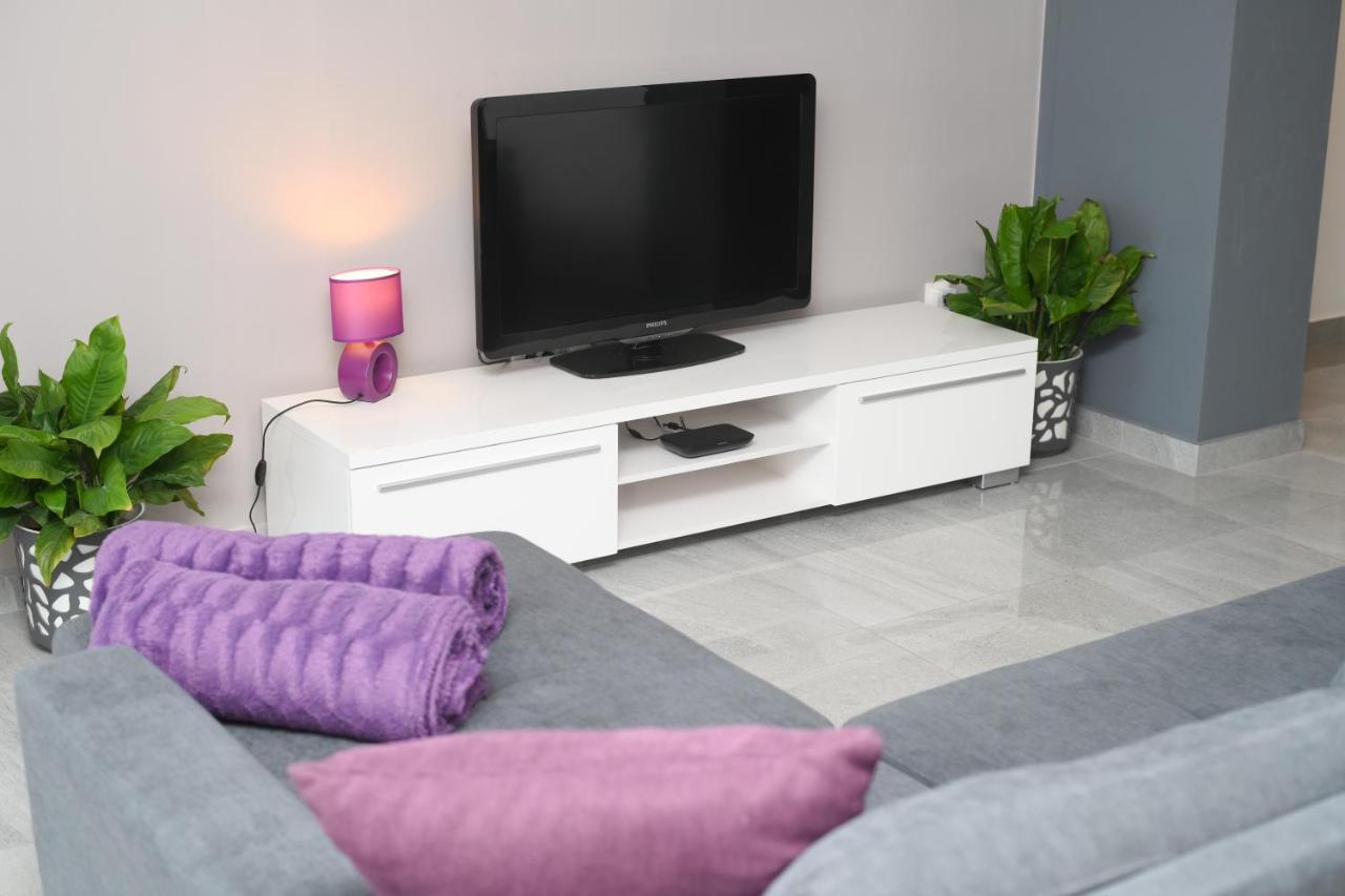 פודסטראנה Apartments Lidija - Sea View Apartment With Exclusive Right Of Using Hot Tub Or Split Level Apartment With Exclusive Right Of Using Pool מראה חיצוני תמונה