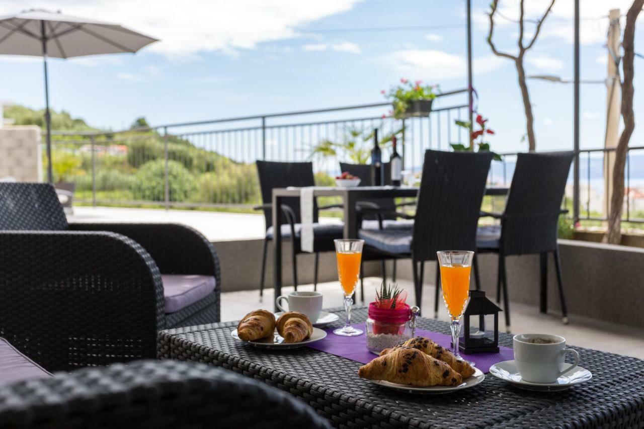 פודסטראנה Apartments Lidija - Sea View Apartment With Exclusive Right Of Using Hot Tub Or Split Level Apartment With Exclusive Right Of Using Pool מראה חיצוני תמונה