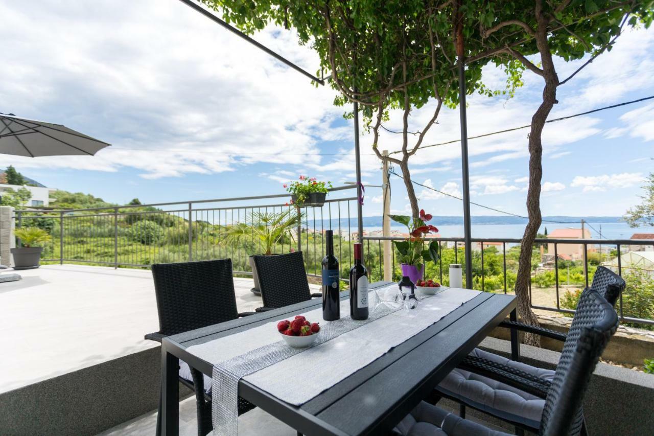 פודסטראנה Apartments Lidija - Sea View Apartment With Exclusive Right Of Using Hot Tub Or Split Level Apartment With Exclusive Right Of Using Pool מראה חיצוני תמונה
