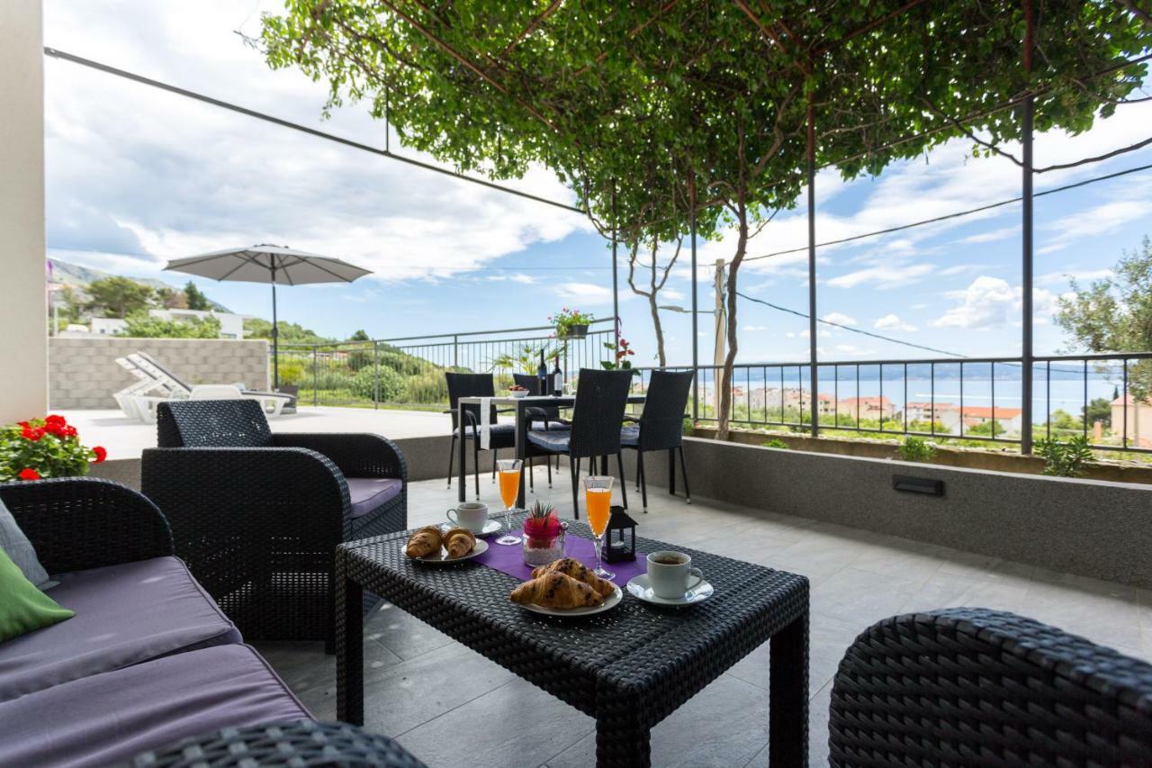 פודסטראנה Apartments Lidija - Sea View Apartment With Exclusive Right Of Using Hot Tub Or Split Level Apartment With Exclusive Right Of Using Pool מראה חיצוני תמונה